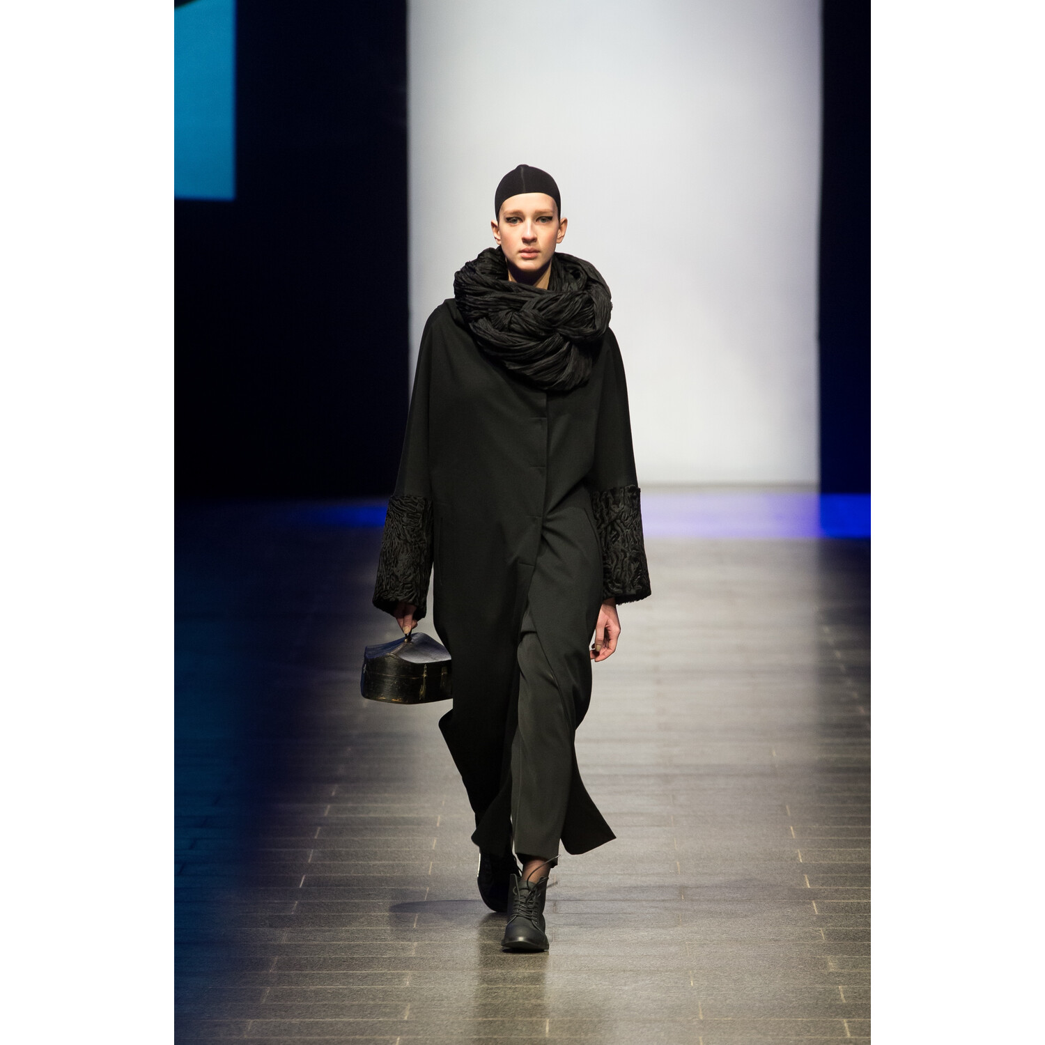 Фото Larissa Pogoretskaya SPRING 2018 READY-TO-WEAR Лариса Погорецкая весна- лето 2018 Санкт Петербург MBFDays